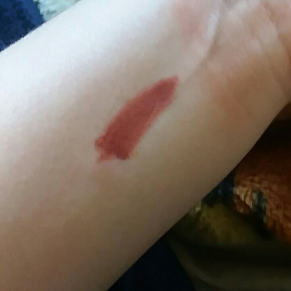 lip liner - Picture 2 of 2